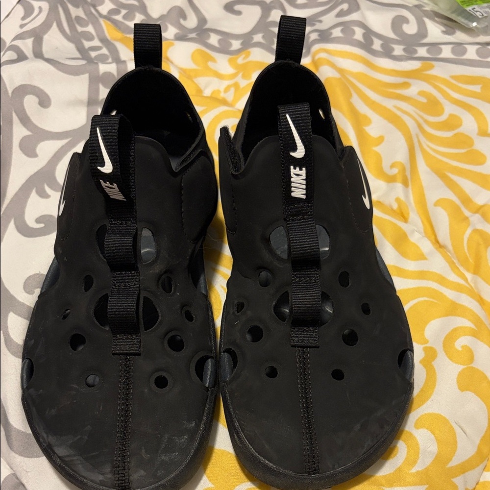 Nike Black Slip-On Clogs